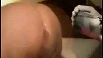 Афроамериканец выполняет анилингус блондиночке и трахает в анус грубо